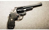 Smith & Wesson ~ 57-6 ~ .41 Magnum - 1 of 2