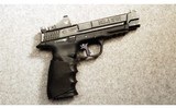 Smith & Wesson ~ M&P9 Pro Series ~ 9MM Luger