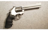 Smith & Wesson ~ 617-6 ~ .22 Long Rifle
