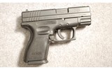 Springfield Armory ~ XD-40 ~ .40 S&W - 1 of 2