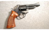 Smith & Wesson ~ 19-3 ~ .357 Magnum - 1 of 2