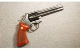 Smith & Wesson ~ 586 ~ .357 Magnum