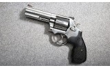 Smith & Wesson ~ 686-6 ~ .357 Magnum - 2 of 2
