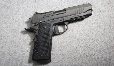 SIG Sauer ~ 1911 ~ .45 AUTO