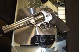 Smith & Wesson Model 629 CLASSIC STAINLESS double action revolver chambered in 44 Magnum - 4 of 4