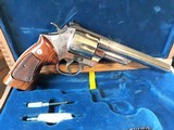 S&W MODEL 29-2 REVOLVER 44 Magnum. FACTORY NICKEL FINISH - 3 of 9