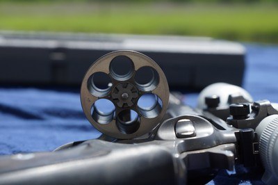 Ruger Super Redhawk in 480 Ruger.Silver Leupold 2.5x8 Scope - Image 4 of 7