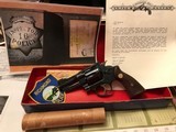 Smith and wesson
!936 .357 Registered Magnum - 10 of 15