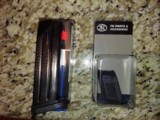 FNH USA FN 9 Magazine for all FNS FN-9 pistols. 17 rd Magazine and Extender Sleeve - 1 of 3