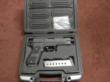 SIG SAUER P220 ELITE .45ACP - DARK - NITRON FINISH - THREADED BARREL - NIGHT SIGHTS - NEAR MINT IN BOX - 1 of 10
