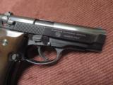 BROWNING BDA .380 - NEAR MINT WITH THREE 13-ROUND MAGS - 6 of 14