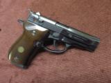 BROWNING BDA .380 - NEAR MINT WITH THREE 13-ROUND MAGS - 5 of 14