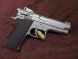SMITH & WESSON 3906 9MM - STAINLESS - EXCELLENT - 2 of 8