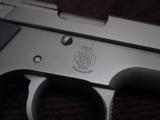 SMITH & WESSON 3906 9MM - STAINLESS - EXCELLENT - 5 of 8