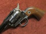 RUGER SINGLE SIX .22LR - OLD MODEL - 3-SCREW - 5 1/2-INCH - MADE IN 1963 - NEAR MINT - 9 of 13
