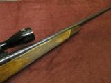 WEATHERBY MARK V .300 WYB. MAG. - PRETTY WOOD - WITH WEATHERBY SCOPE - EXCELLENT - 3 of 13