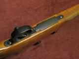 WEATHERBY MARK V VARMINTMASTER .22-250 - GERMAN - 26-INCH - PRETTY WOOD - NEAR MINT - 9 of 15