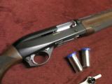 BENELLI MONTEFELTRO 12GA. - 26-INCH - PRETTY WOOD - MINT - APPEARS TO BE UNFIRED - 2 of 13
