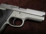 SMITH & WESSON 3953 COMPACT STAINLESS 9MM - DOUBLE ACTION ONLY - SINGLE STACK - EXCELLENT - 2 of 12