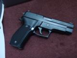 SIG SAUER P226 9MM - WEST GERMAN - MINT IN BOX WITH TWO 15-RND MAGS, MANUAL & TEST TARGET - 4 of 7
