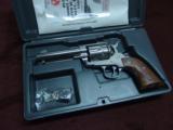 RUGER - OLD MODEL VAQUERO - .45 COLT - 4 5/8-INCH - HIGH POLISH STAINLESS - NEAR MINT IN BOX - 2 of 13