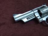 SMITH & WESSON 625 .45 COLT - MOUNTAIN GUN - PRE-LOCK - AS NEW IN BOX WITH PAPERS & EXTRA GRIPS - 5 of 10