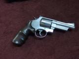 SMITH & WESSON 625 .45 COLT - MOUNTAIN GUN - PRE-LOCK - AS NEW IN BOX WITH PAPERS & EXTRA GRIPS - 4 of 10