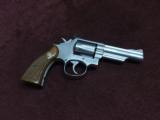 SMITH & WESSON MODEL 66-2 - .357 MAGNUM - 4-INCH - STAINLESS - EXCELLENT - 1 of 9