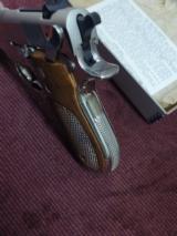 SMITH & WESSON 39-2 9MM - NICKEL- NEAR MINT IN BOX - 9 of 12