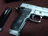 SIG SAUER P226 S - X5 - 9MM - SAO - STAINLESS - GERMAN - EXCELLENT WITH BOX & PAPERS - 5 of 11