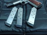 ED BROWN CLASSIC CUSTOM 1911 .45ACP - WITH FOUR FACTORY MAGS & CASE - 13 of 15