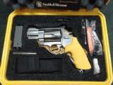 SMITH & WESSON 460ES - EMERGENCY SURVIVAL KIT - BEAR ATTACK - .460 MAGNUM - MINT IN FACTORY CASE WITH ACCESSORIES - 8 of 15