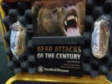 SMITH & WESSON 460ES - EMERGENCY SURVIVAL KIT - BEAR ATTACK - .460 MAGNUM - MINT IN FACTORY CASE WITH ACCESSORIES - 9 of 15