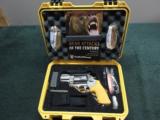 SMITH & WESSON 460ES - EMERGENCY SURVIVAL KIT - BEAR ATTACK - .460 MAGNUM - MINT IN FACTORY CASE WITH ACCESSORIES - 1 of 15