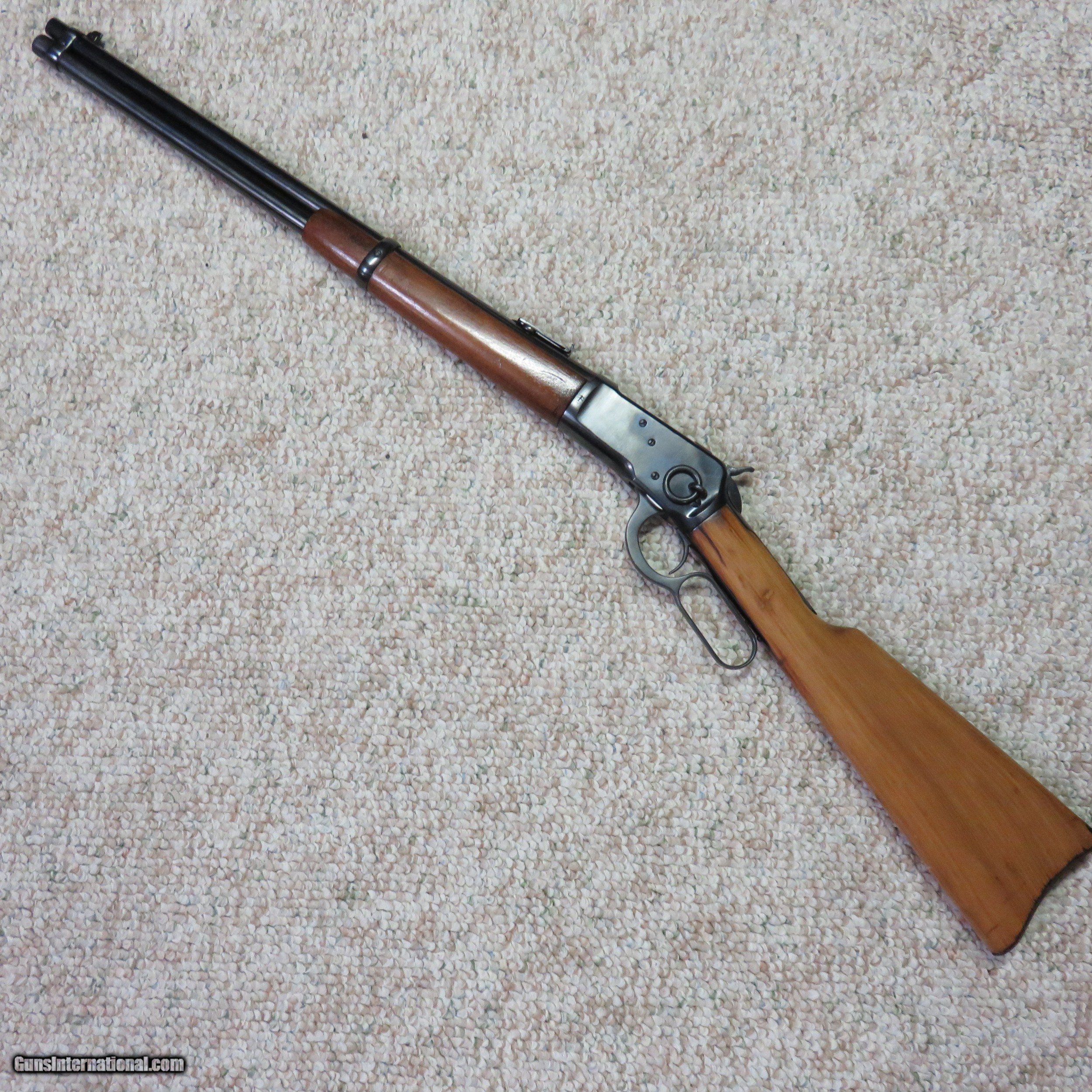 Winchester model 92 carbine 44-40 with saddle ring