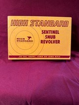 High Standard Sentinel Snub Revolver R-108, .22 S-L-LR, 9 Shot