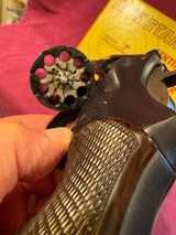 High Standard Sentinel Snub Revolver R-108, .22 S-L-LR, 9 Shot - 15 of 20