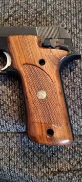 SMITH & WESSON MODEL 422 CALIBER .22 LONG RIFLE - 2 of 20