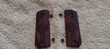 COLT DEFENDER G10 GRIPS .45 ACP - 4 of 4