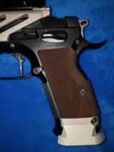 E.A.A 9mm Witness( Elite ) Gold Race Gun - 4 of 7