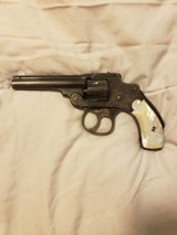 Smith and Wesson safety hammerless.32
1st model - 4 of 6