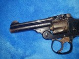 Smith and Wesson .32 Safety hammer less revolver - 3 of 7