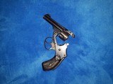 Smith and Wesson .32 Safety hammer less revolver - 4 of 7