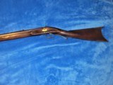 Antique
percussion Kentucky style half stock long rifle. - 8 of 9