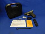 LNIB Glock 17 Gen 3 w/ box and extra sights - 1 of 21