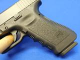 LNIB Glock 17 Gen 3 w/ box and extra sights - 6 of 21