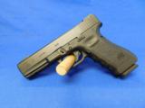 LNIB Glock 17 Gen 3 w/ box and extra sights - 2 of 21