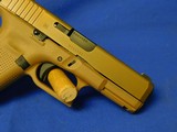 Like New condition Glock G19x 9mm - 5 of 18