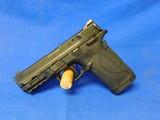 Like New condition Smith & Wesson Shield M2.0 380 ACP - 7 of 18