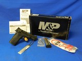 Like New condition Smith & Wesson Shield M2.0 380 ACP - 1 of 18